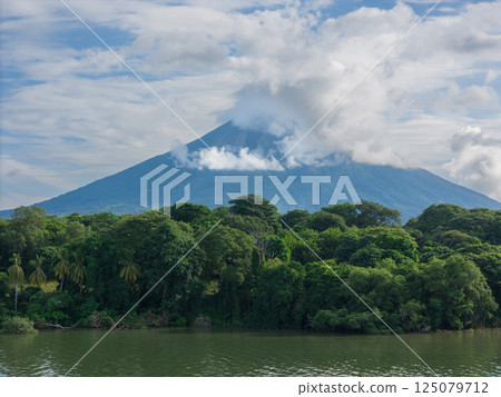 Ometepe jungle coastline Ometepe jungle coastline 125079712