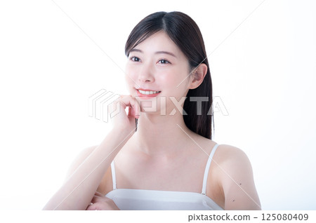 Beauty image of young women 125080409