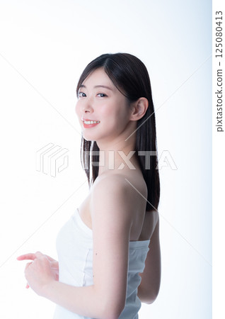 Beauty image of young women 125080413