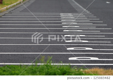 平面停車場圖像 125083482