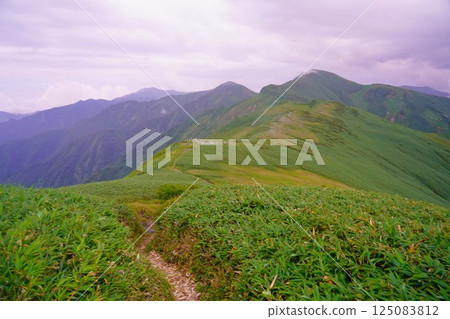 從飯豐山脈的門內山出發 125083812