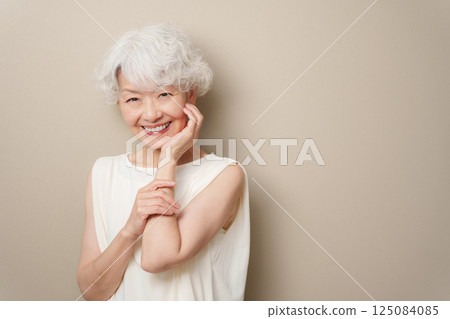 高級女性護膚品 高級女性護膚品 125084085