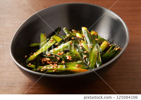 Pickled Chinese chives 125084106