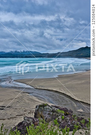 隱岐海岸遭受惡劣天氣破壞 125084814