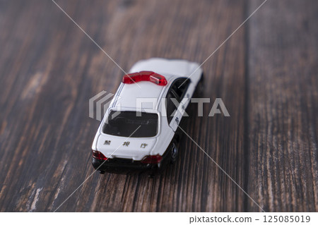 police car toy police car toy 125085019