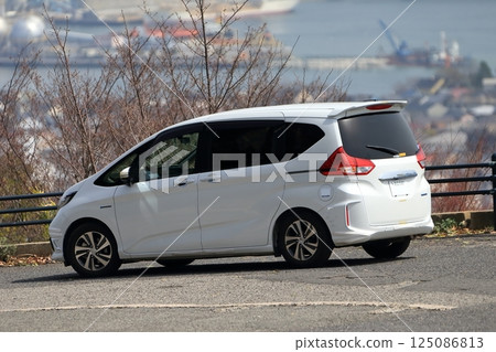 White minivan image 125086813