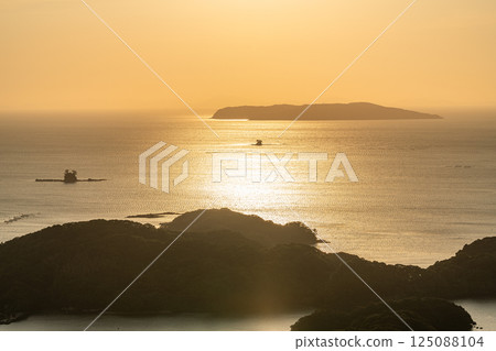 Eight views of Kujukushima, Sasebo City, Nagasaki Prefecture Scenery of Kujukushima dyed in the sunset seen from Ishidake Observatory Eight views of Kujukushima, Sasebo City, Nagasaki Prefecture Scenery of Kujukushima dyed in the sunset seen from Ishidake Observatory 125088104