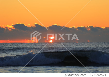 九十九里海灘的日出風景 125092521