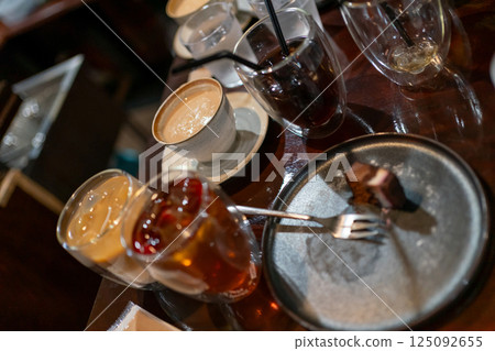 cafeteria, cafe, caffe 125092655