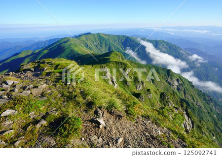 The ridgeline from Mt. Kitamata to Mt. Iwasashi in the Iide mountain range 125092741