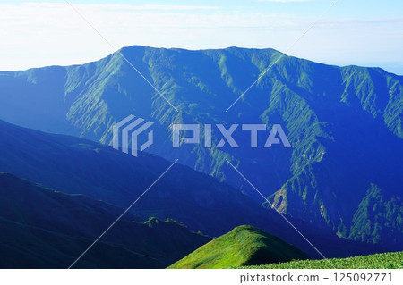 Mount Dainichi seen from the Baikabuku hut area in the Iide mountain range 125092771