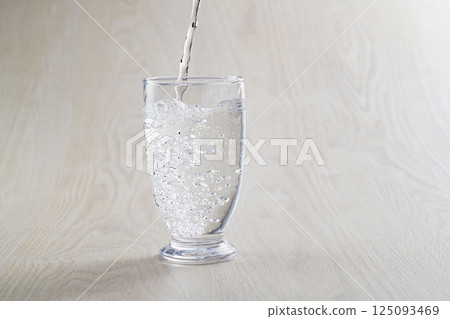 水 125093469