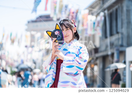 川越大正羅馬街上穿著袴的少女 125094029