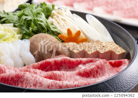 casserole casserole 125094362