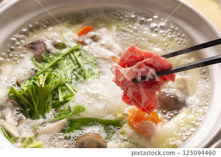 Grated radish hot pot dish Grated radish hot pot dish 125094460