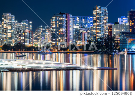 Vancouver, Canada downtown night view 125094908