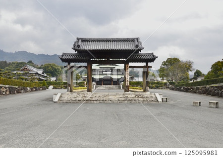 Tenrikyo Shikishima Daikyo Church (806-1 Kanaya, Sakurai City, Nara Prefecture) 125095981