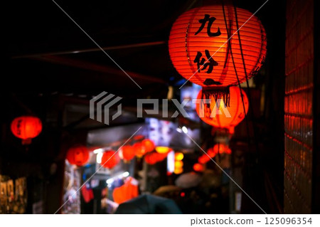 九份紅燈籠風景 125096354