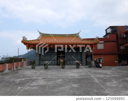 Shengming Temple (Keelung/Taiwan) Shengming Temple (Keelung/Taiwan) 125098891