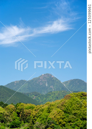 Mt. Gozaisho in the new green season Mt. Gozaisho in the new green season 125099661