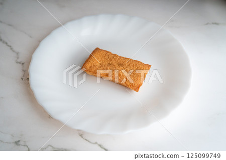 白盤上新鮮出爐的金融家蛋糕② 白盤上新鮮出爐的金融家蛋糕② 125099749