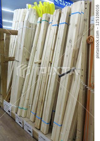 Home center building materials department Home center building materials department 125106016