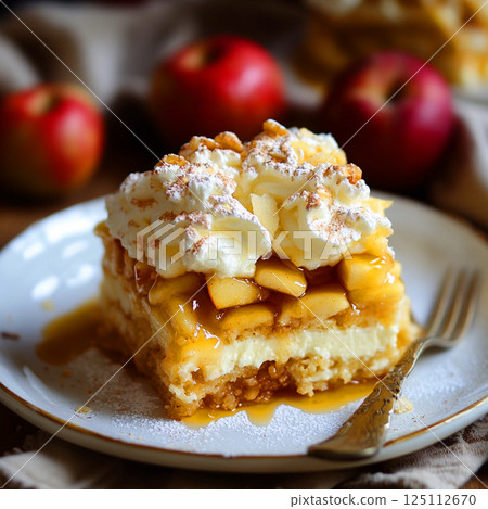 Apple cake 125112670
