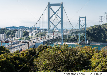 【從第二展望台看北九州門司港、關門海峽、關門大橋輪船】 125116455