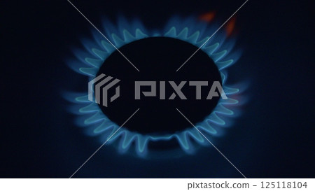 Entrancing and Captivating Blue Flame Patterns Dazzlingly Illuminate Your Gas Stove Entrancing and Captivating Blue Flame Patterns Dazzlingly Illuminate Your Gas Stove 125118104