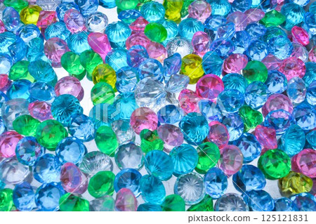 Sparkling acrylic ice cream 125121831