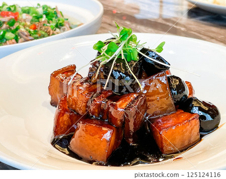 Chinese cuisine: Dongpo pork Chinese cuisine: Dongpo pork 125124116