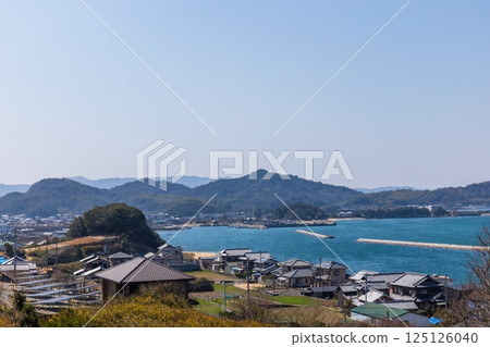 Scenery of Nagahama Fishing Port, a small fishing port in Sanuki City (Sanuki City, Kagawa Prefecture) 125126040