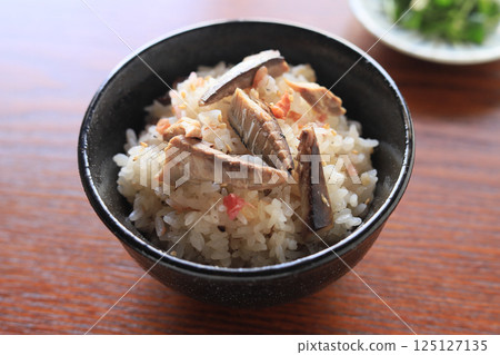 Enjoy rice! Boiled mackerel and pickled plum rice 125127135