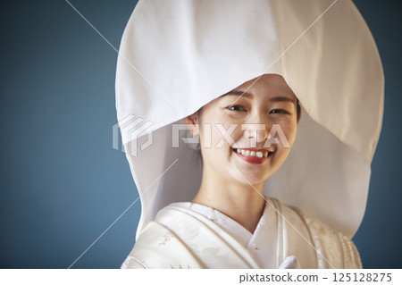 新娘一身純白 新娘一身純白 125128275