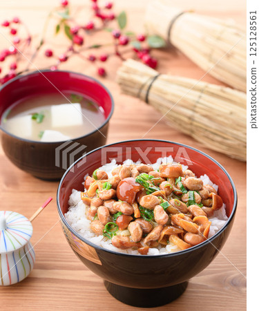 蘑菇納豆糯米飯 125128561