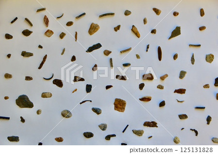 White walls embedded with pebbles (Manpukuji Temple/34 Sanbanwari, Gokasho, Uji City, Kyoto Prefecture) 125131828