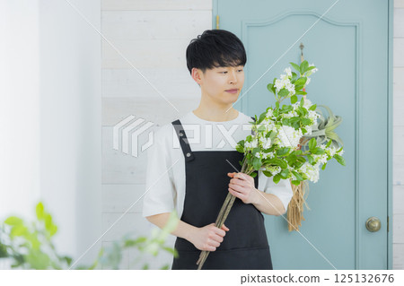 Florist man Florist man 125132676