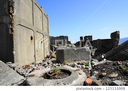 Abandoned apartment building on Gunkanjima April 54, Nagasaki Gunkanjima 125133009