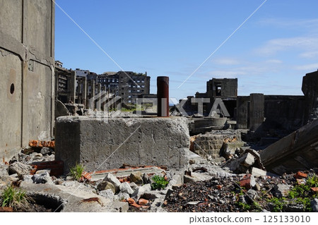 Abandoned apartment building on Gunkanjima April 55th Nagasaki Gunkanjima 125133010