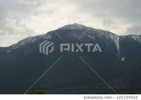 春天有雪 春天有雪 125134583