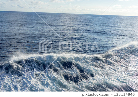海 大海 海洋 125134946