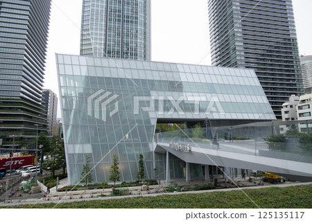 虎之門之丘新開幕的“Glass Rock” 虎之門之丘新開幕的“Glass Rock” 125135117