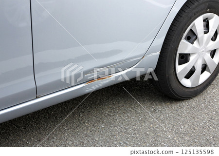 車身刮痕、凹痕、維修、噴漆、保險 D 125135598