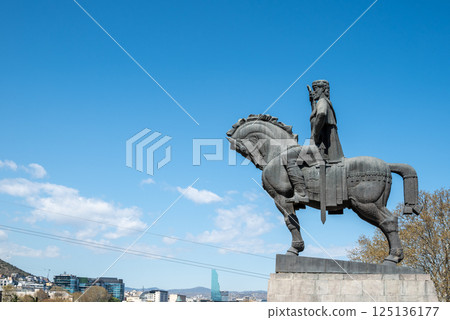 King Vakhtang Gorgasali monument on a cliff above Mtkvari river in Tbilisi, Georgia 125136177