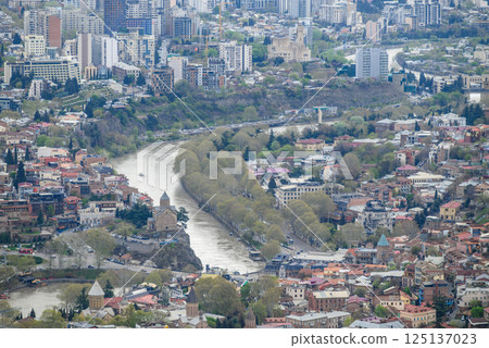 Cityscape of Tbilisi, capital of Georgia, aerial panoramic view from Mtatsminda Park 125137023