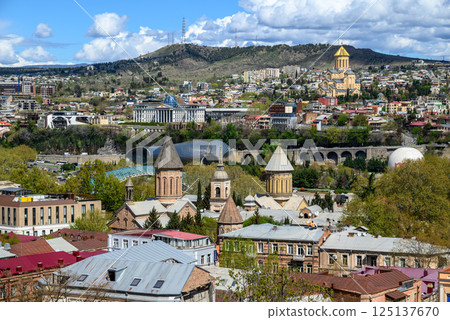 Cityscape aerial panoramic view of Tbilisi, capital of Georgia 125137670
