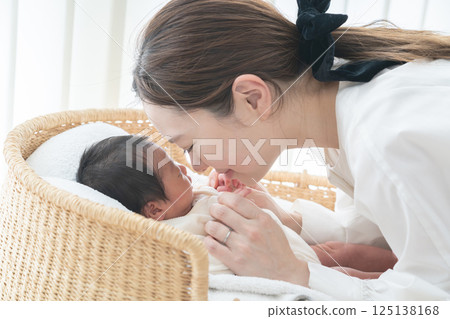 媽媽和寶寶 媽媽和寶寶 125138168