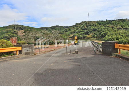 Funagori Dam in Shimonoseki City, Yamaguchi Prefecture, offers a panoramic view of the Kawatana Plain. 125142939