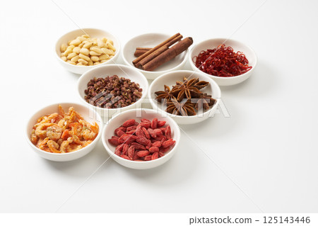 Spice image 125143446