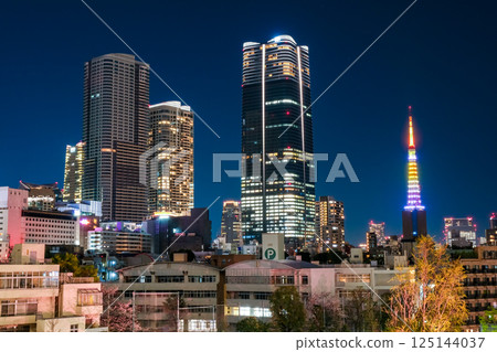 從東京港區六本木看到的東京摩天大樓 125144037